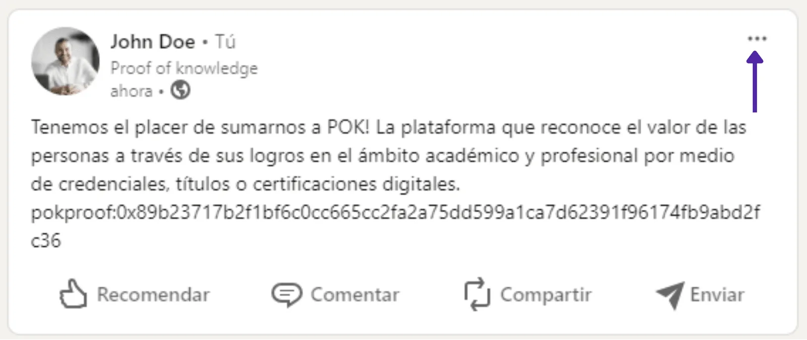 Menú de tres puntos en la parte superior de una publicación de LinkedIn